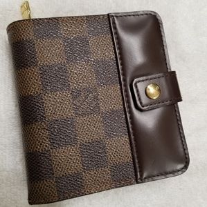 lv damier short wallet